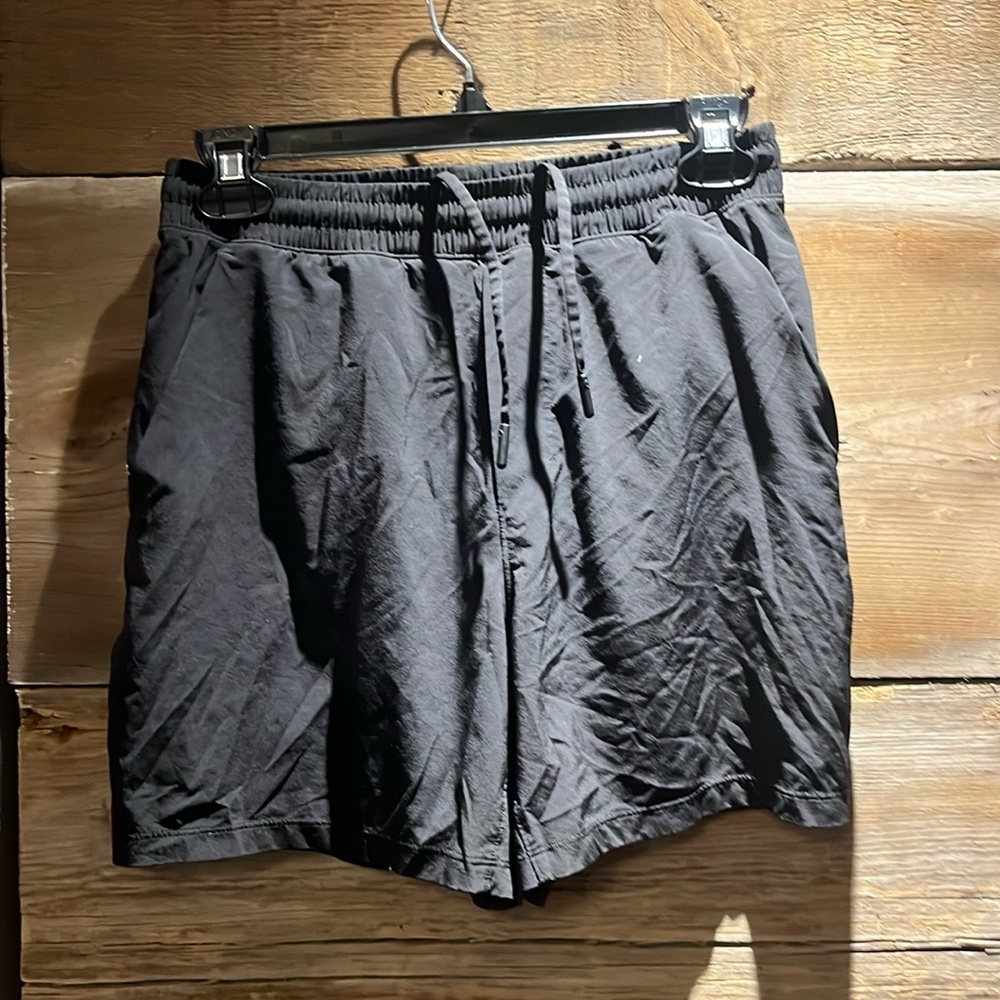 lululemon 5 inch inseam shorts